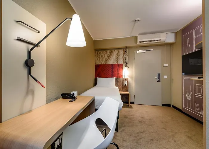 Ibis Frankfurt Centrum Hotel 3*