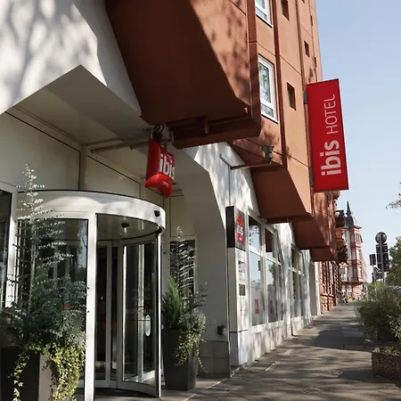 Ibis Frankfurt Centrum 3*