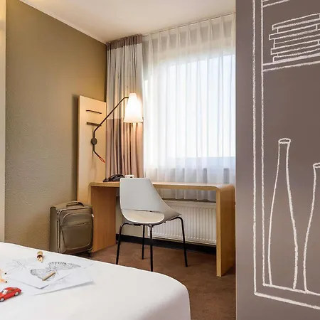 Otel Ibis Frankfurt Centrum 3*