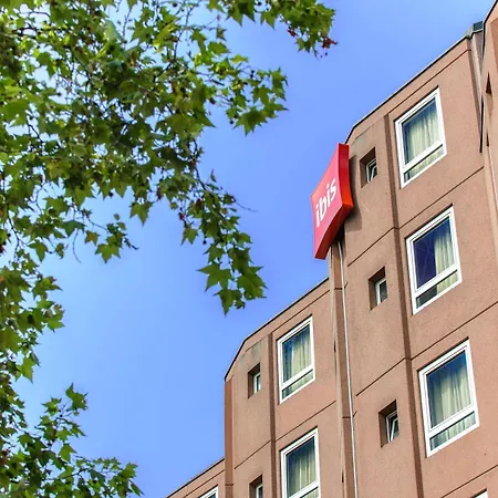 Ibis Frankfurt Centrum 3*