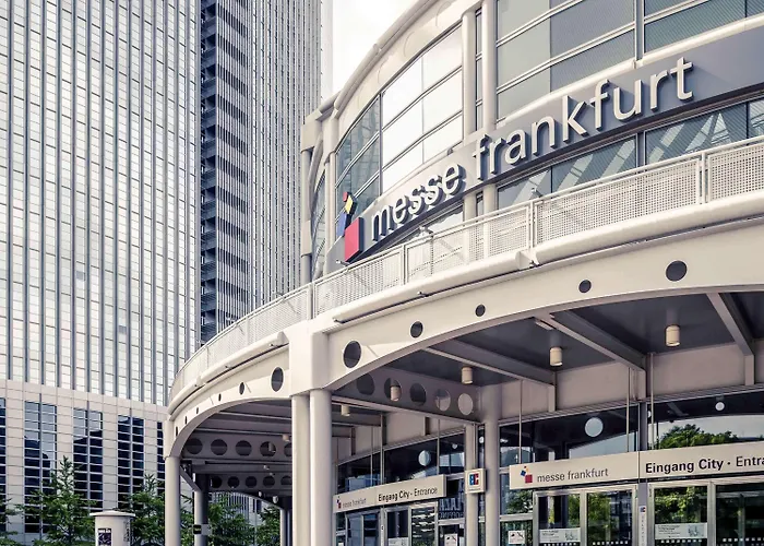 Ibis Frankfurt Centrum Otel 3*