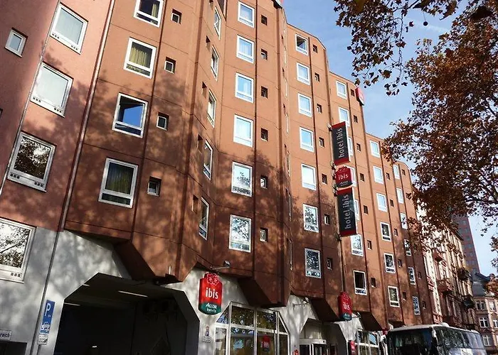 Ibis Frankfurt Centrum 3*