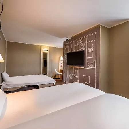 Ibis Frankfurt Centrum 3*