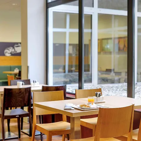 Hotel Ibis Frankfurt Centrum 3*